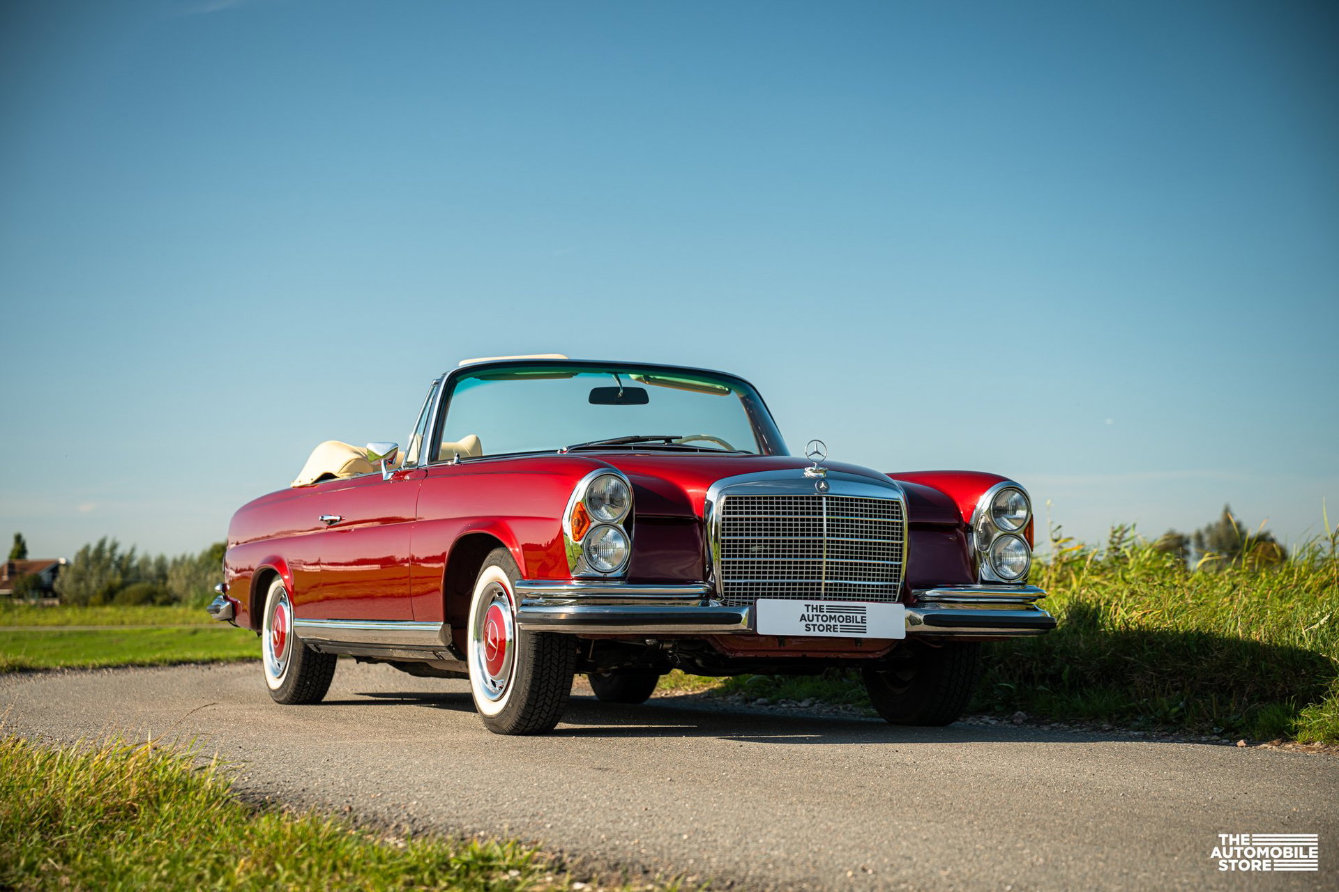 1970 Mercedes-Benz S-Class W111/112 - 280SE Cabriolet, foto 8