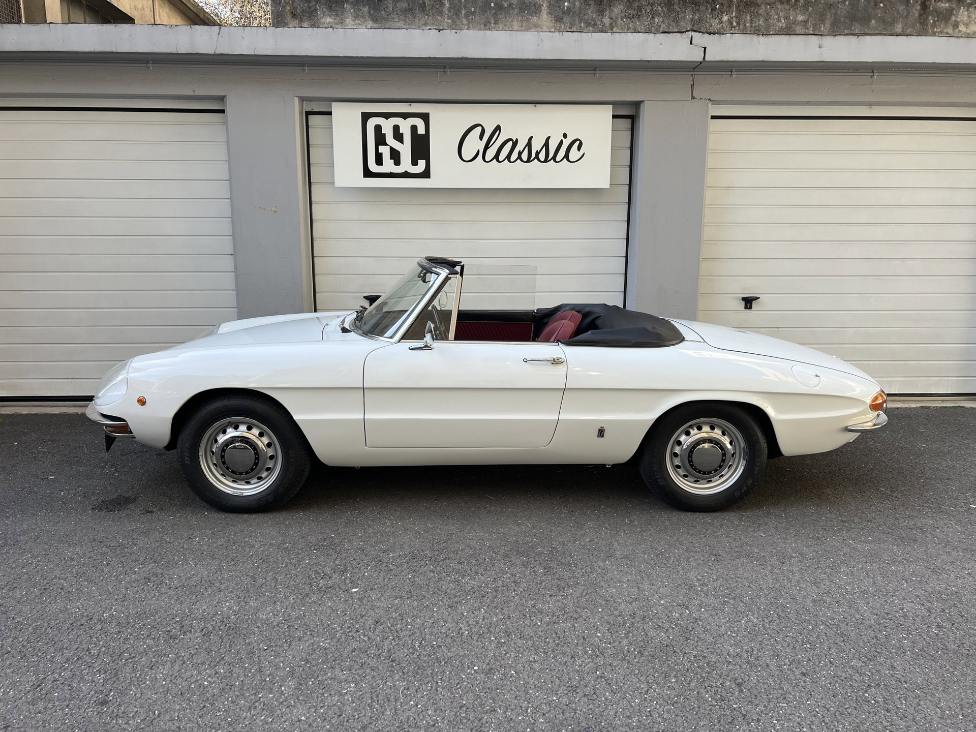 1969 Alfa Romeo Spider - 1300 "osso di seppia", foto 1