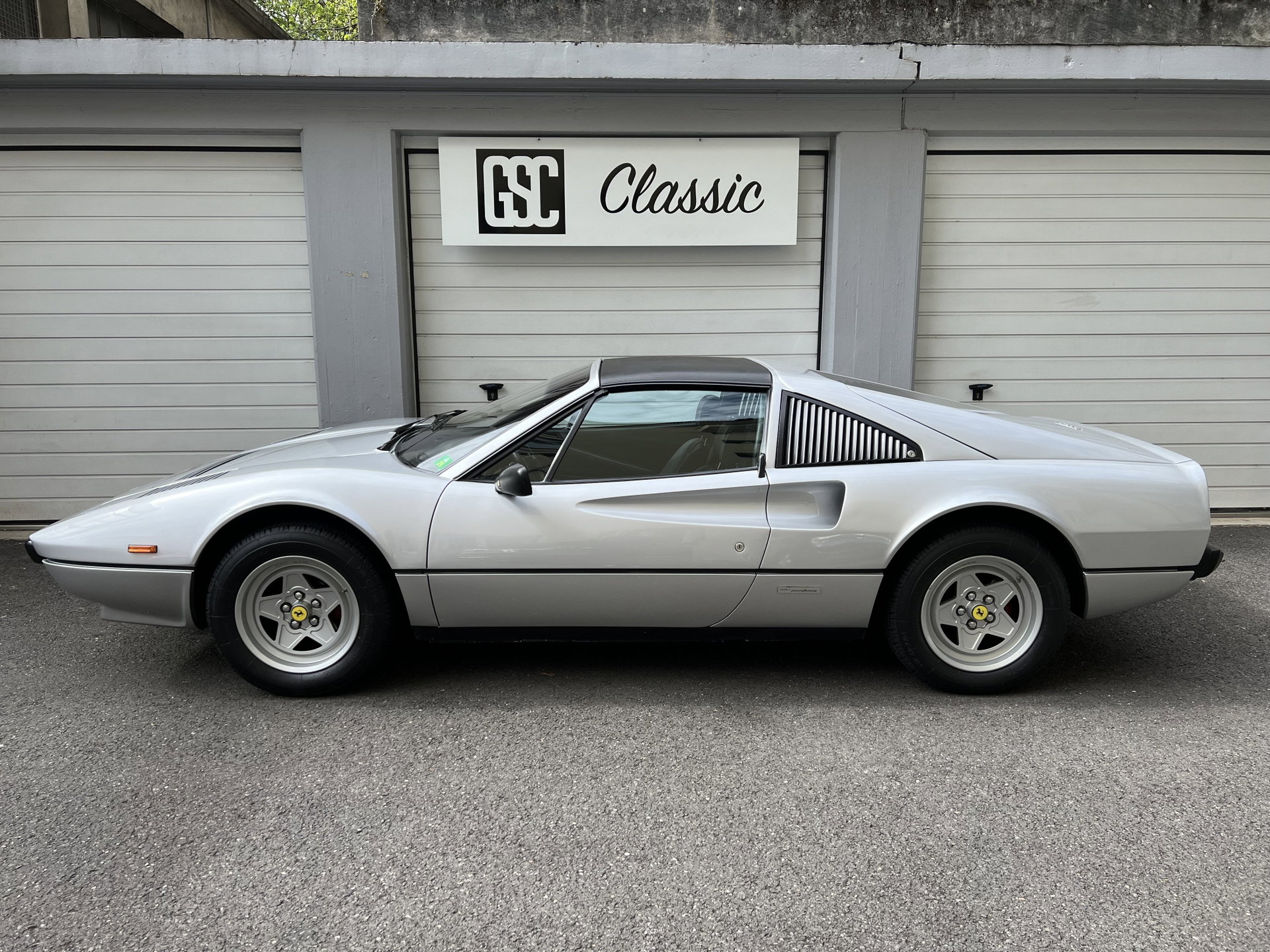 1984 Ferrari 308 - GTS 4V, foto 1
