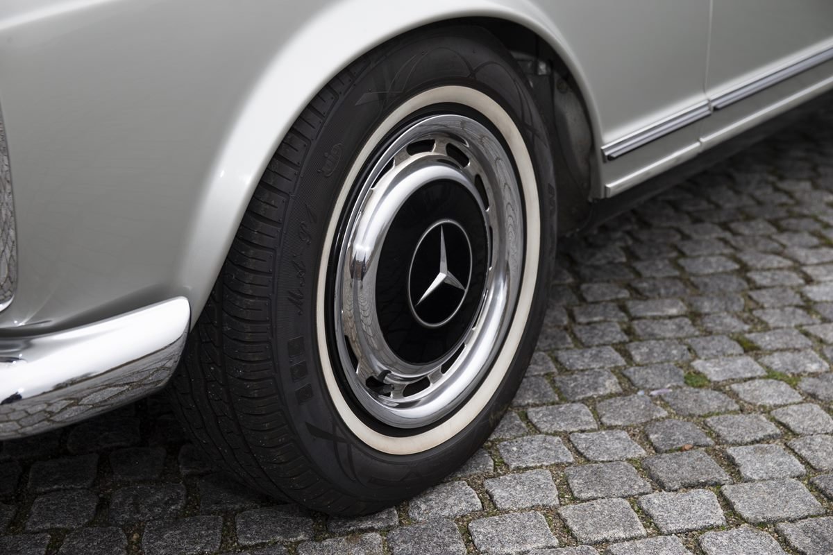 1971 Mercedes-Benz SL Pagode - 280 - 3 seater, same owner for 32 years from new, foto 11