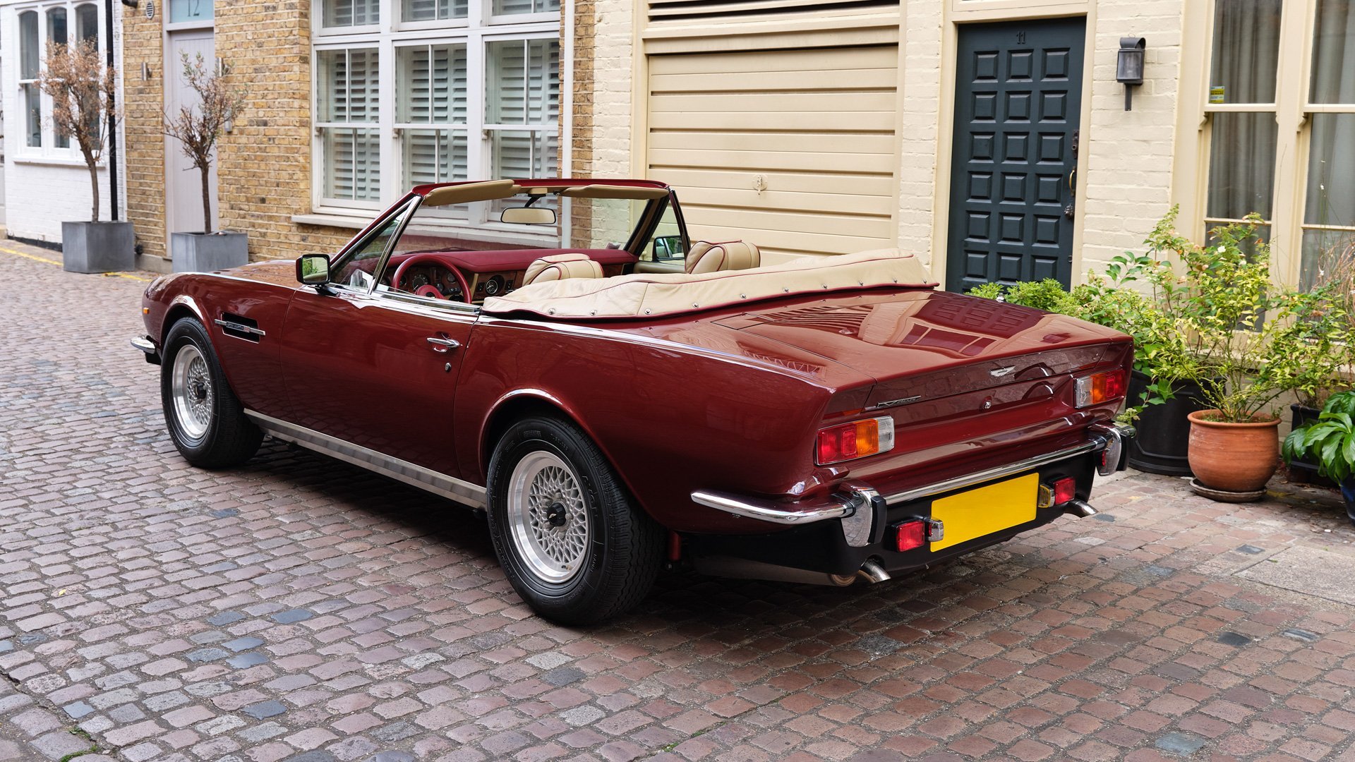 1987 Aston Martin V8, foto 2