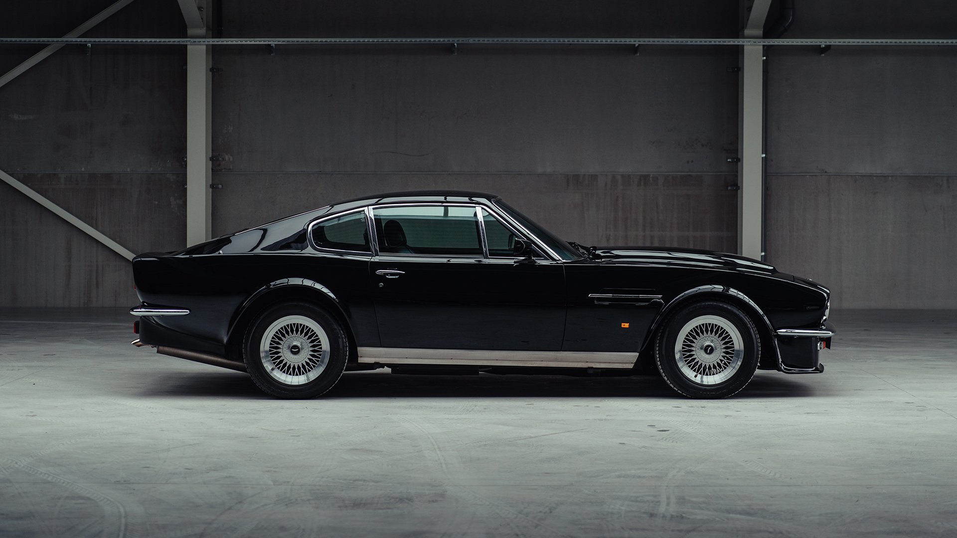 1987 Aston Martin V8, foto 2