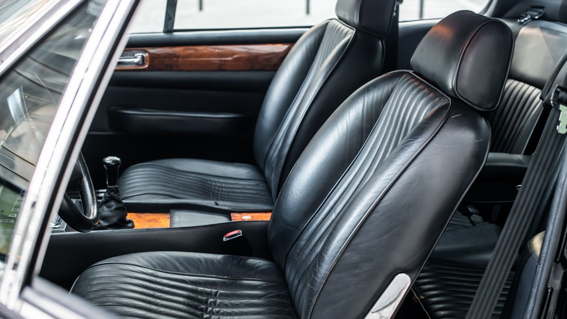 1987 Aston Martin V8, foto 9