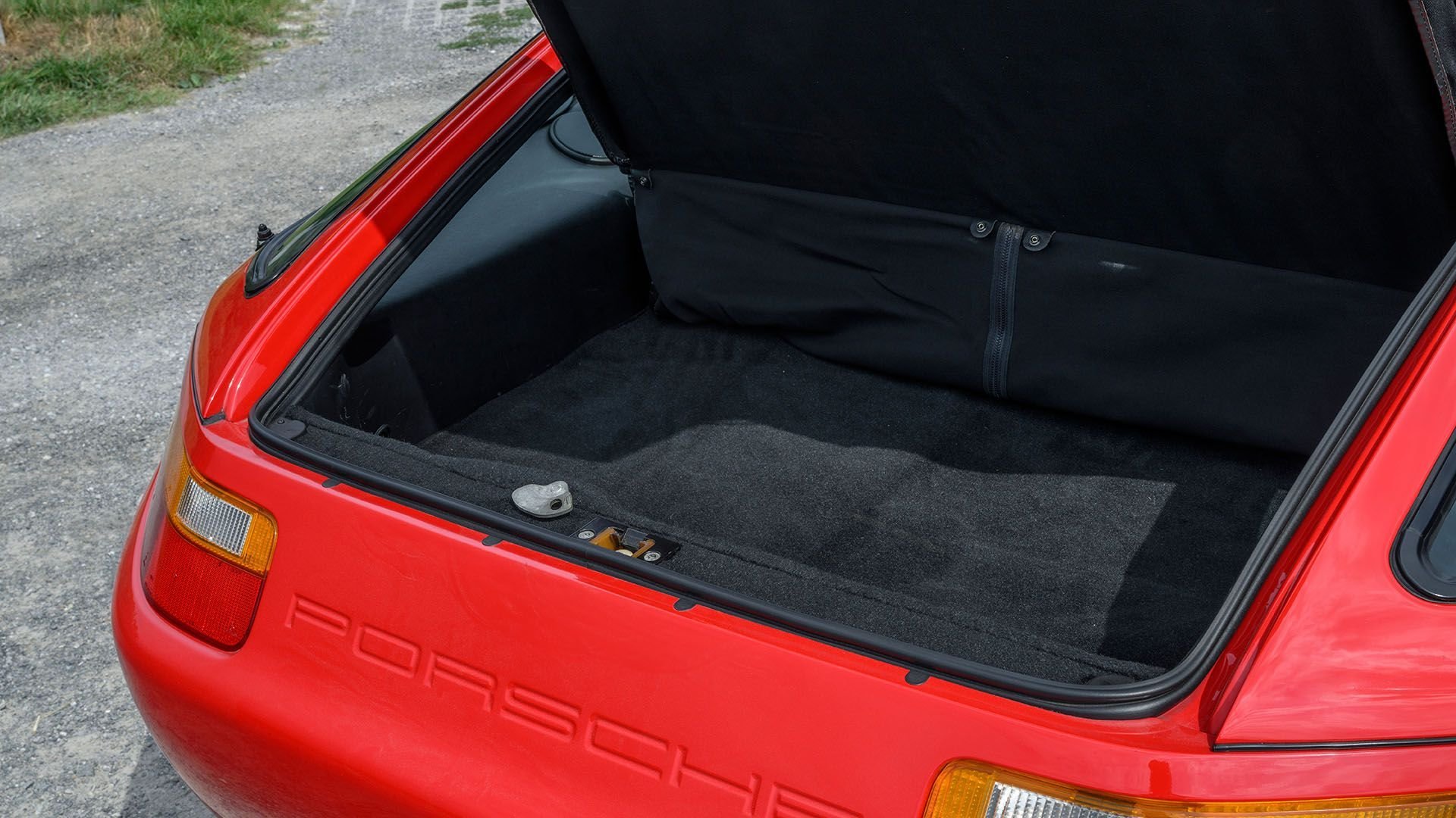 1989 Porsche 928, foto 11
