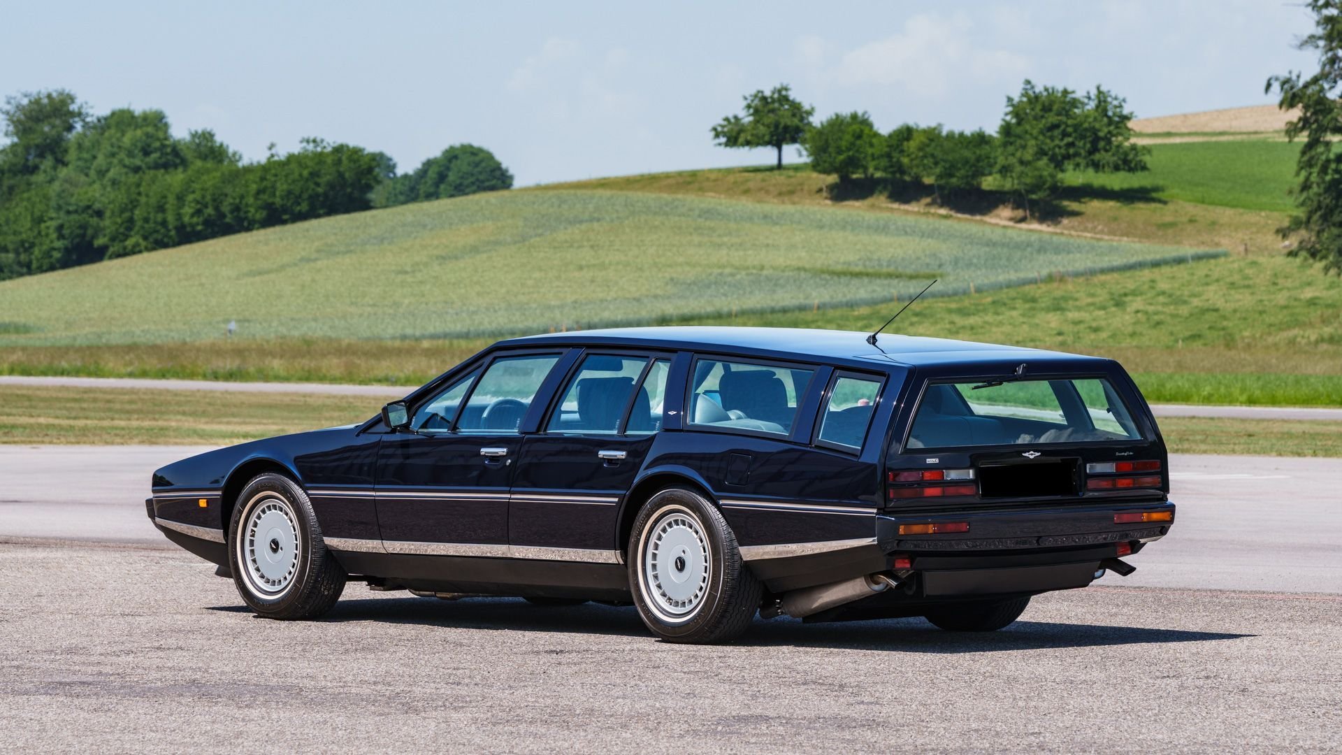 1987 Aston Martin Lagonda, foto 2