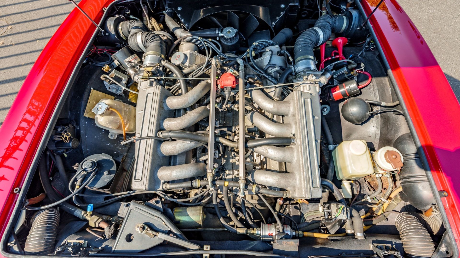 1986 Aston Martin V8, foto 11