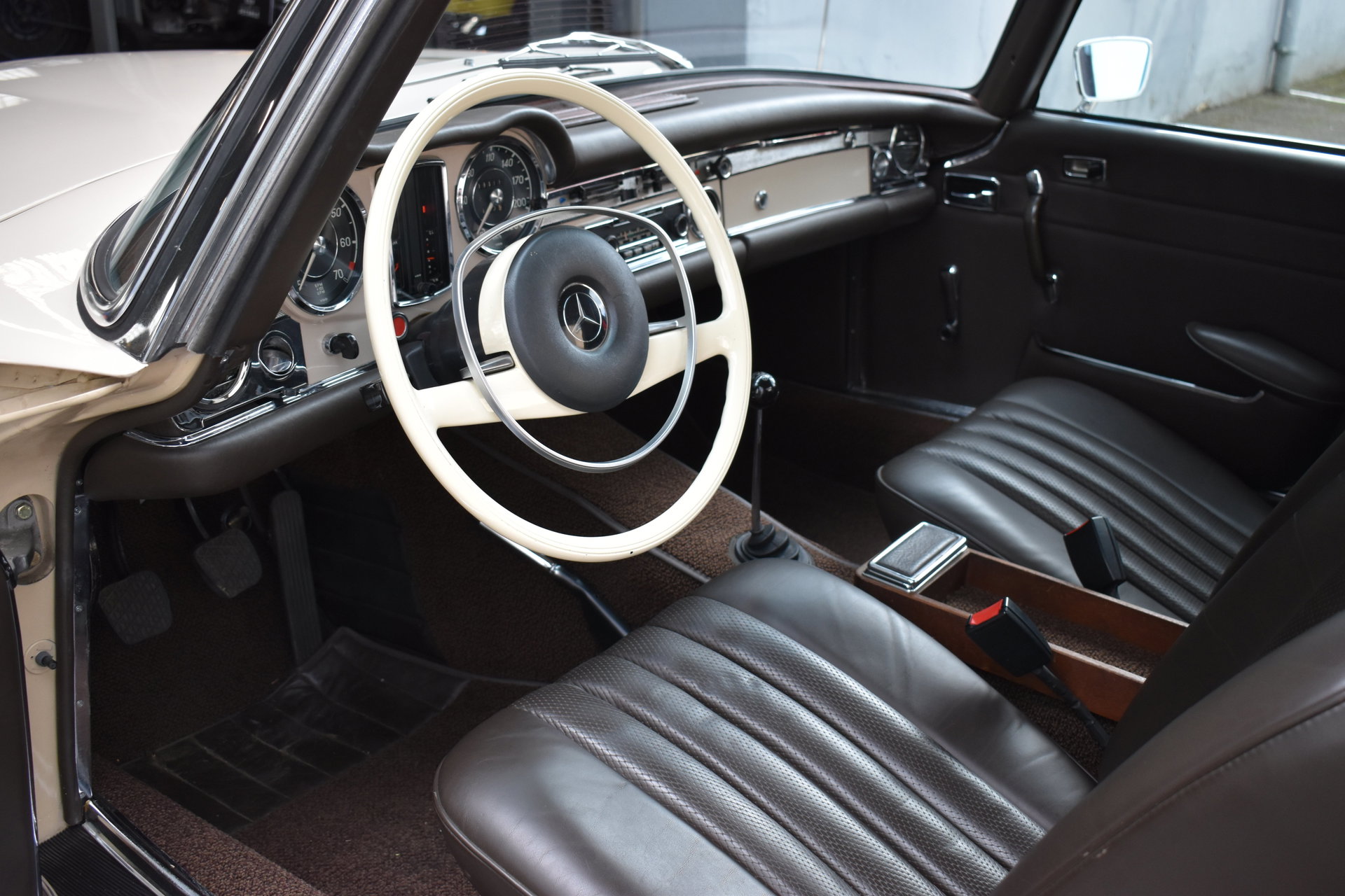 1970 Mercedes-Benz SL Pagode - 280, foto 11