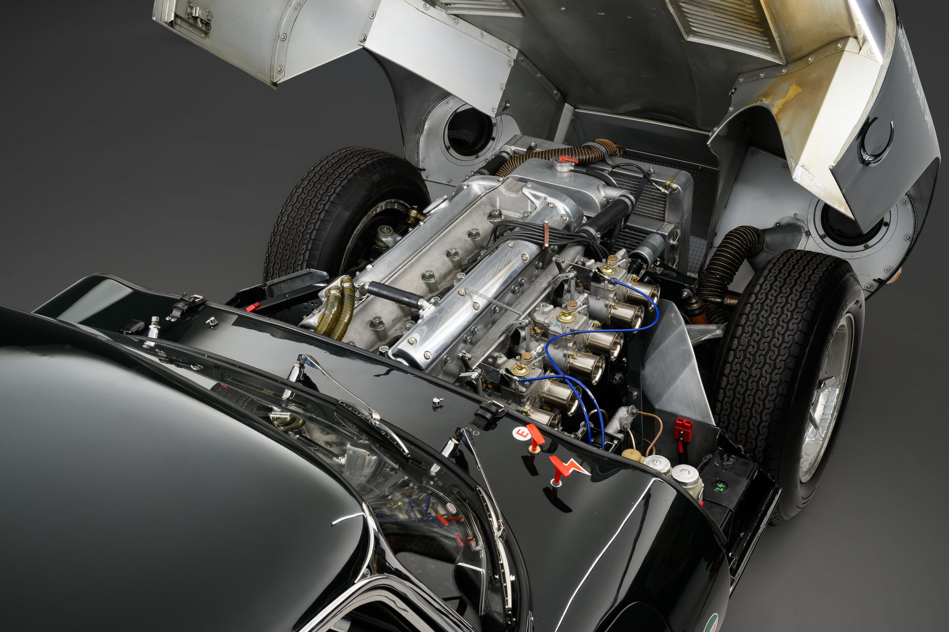 1962 Jaguar E-Type SI - Ex-Roy Salvadori / Pre '66 FIA Race Car - 'WOO 11', foto 11