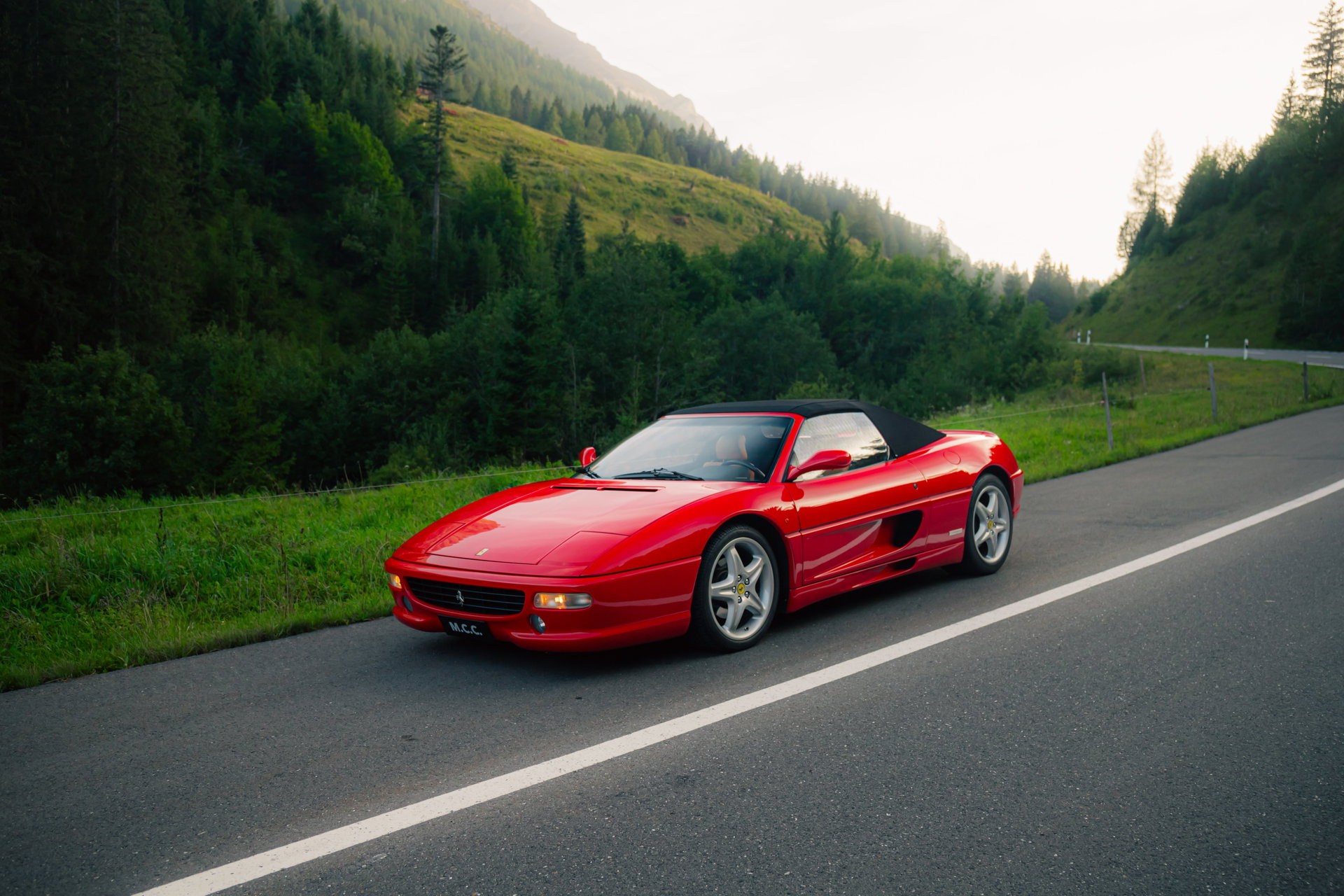 1997 Ferrari F355 - Spider - 2 owners since new - 6-speed manual gearbox, foto 2