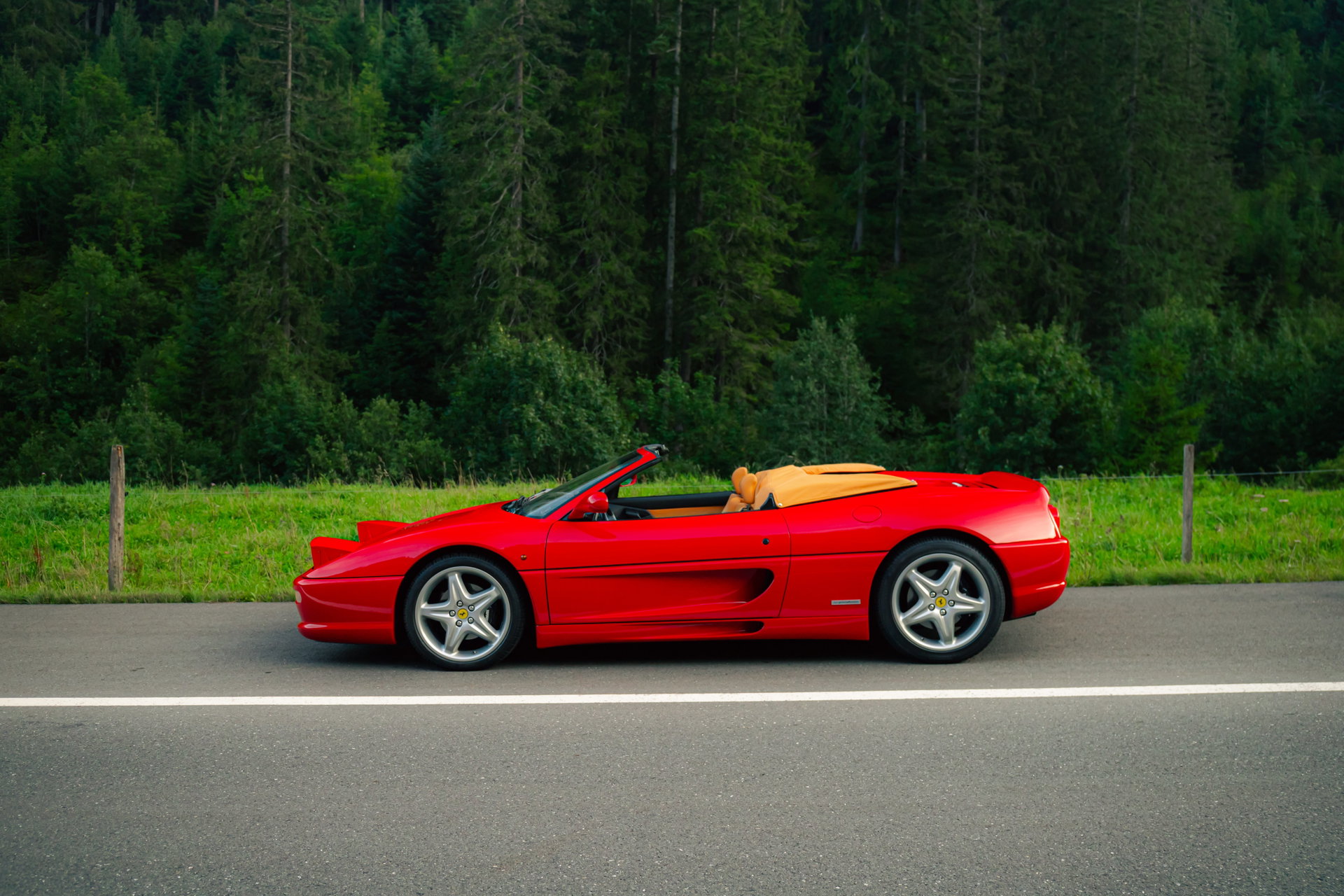1997 Ferrari F355 - Spider - 2 owners since new - 6-speed manual gearbox, foto 5