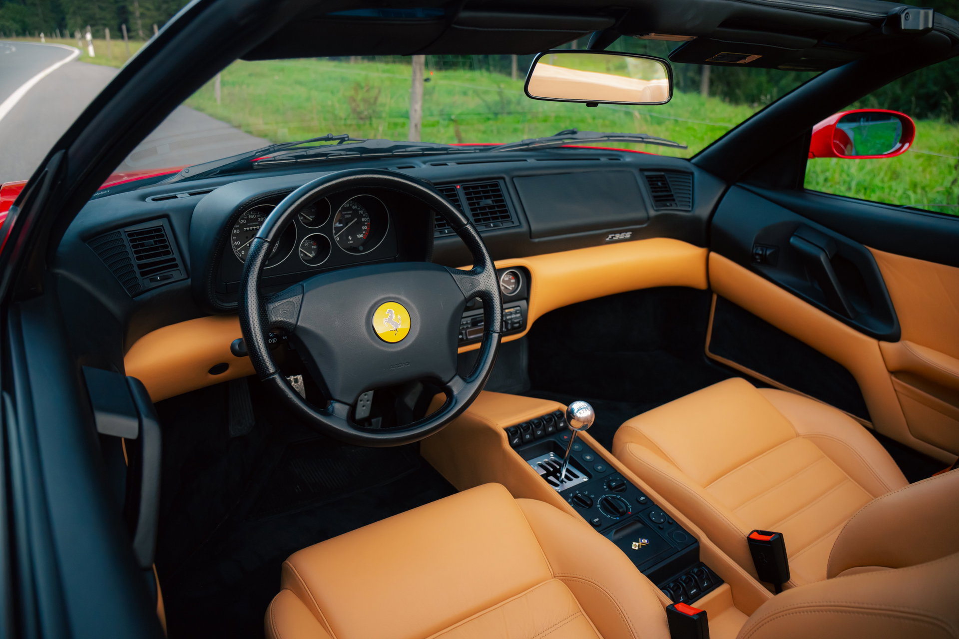 1997 Ferrari F355 - Spider - 2 owners since new - 6-speed manual gearbox, foto 10