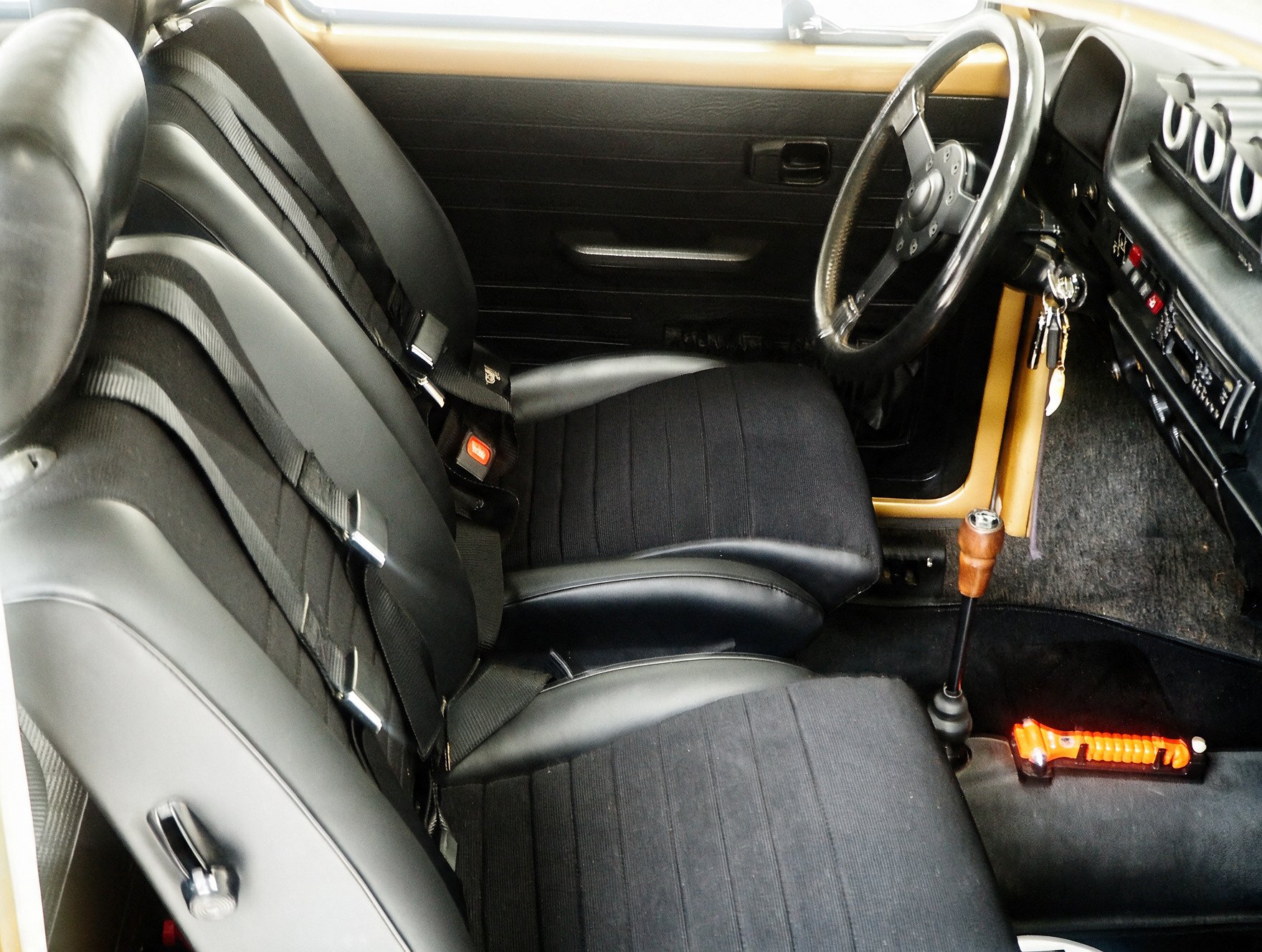 1973 VW Beetle - 1303 Maya metallic, foto 8
