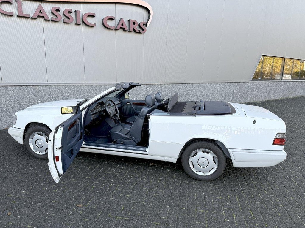 1994 Mercedes-Benz E-Class - E 200, foto 4