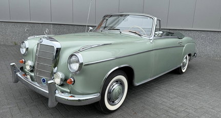1958 Mercedes-Benz Ponton - 220S