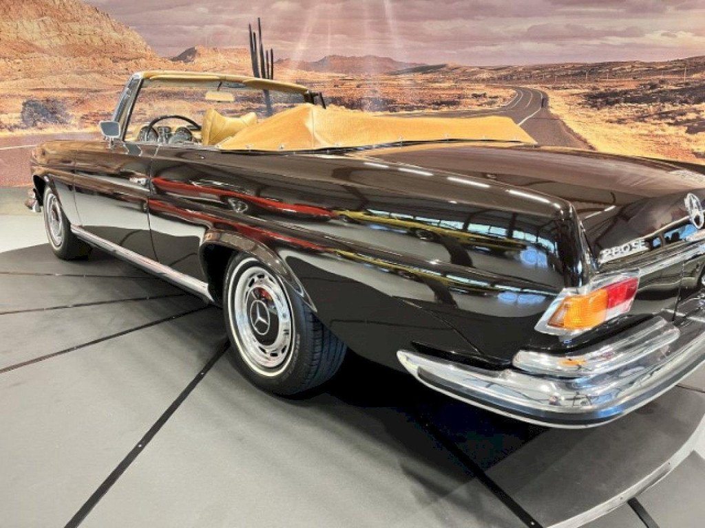 1970 Mercedes-Benz S-Class W111/112 - 280SE 3.5 Cabriolet, foto 10