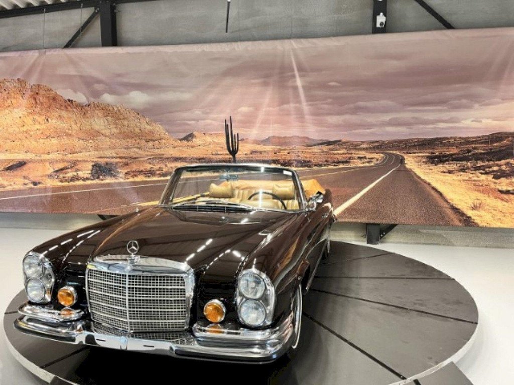 1970 Mercedes-Benz S-Class W111/112 - 280SE 3.5 Cabriolet, foto 3