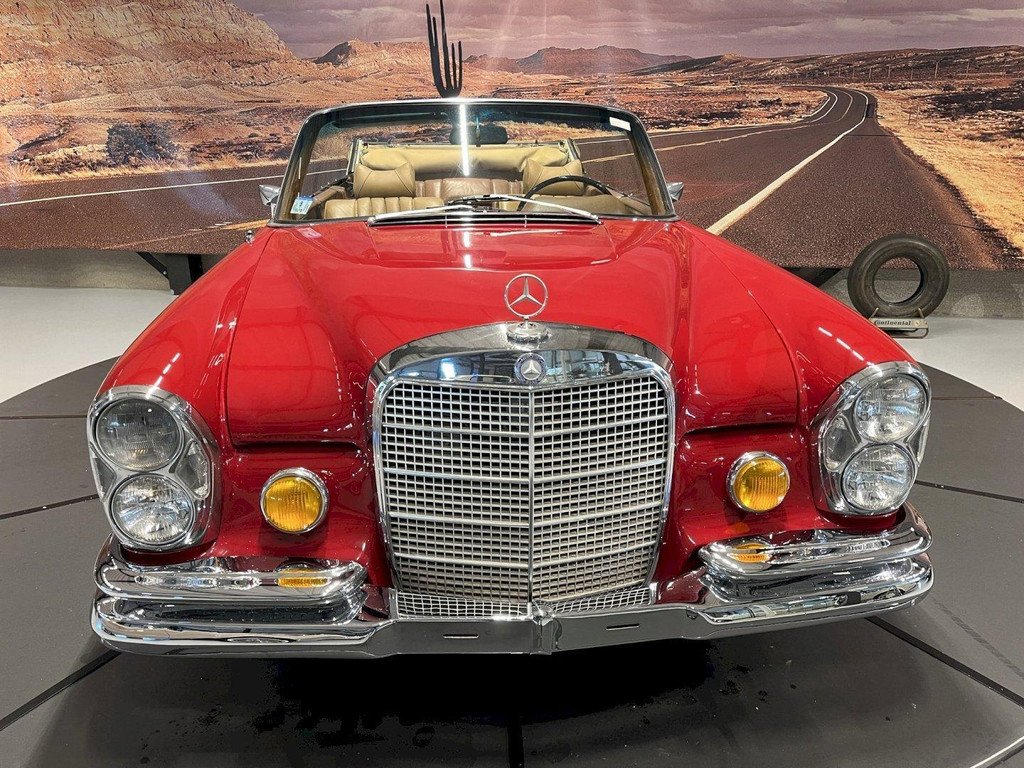 1969 Mercedes-Benz S-Class W111/112 - 280SE Cabriolet, foto 1