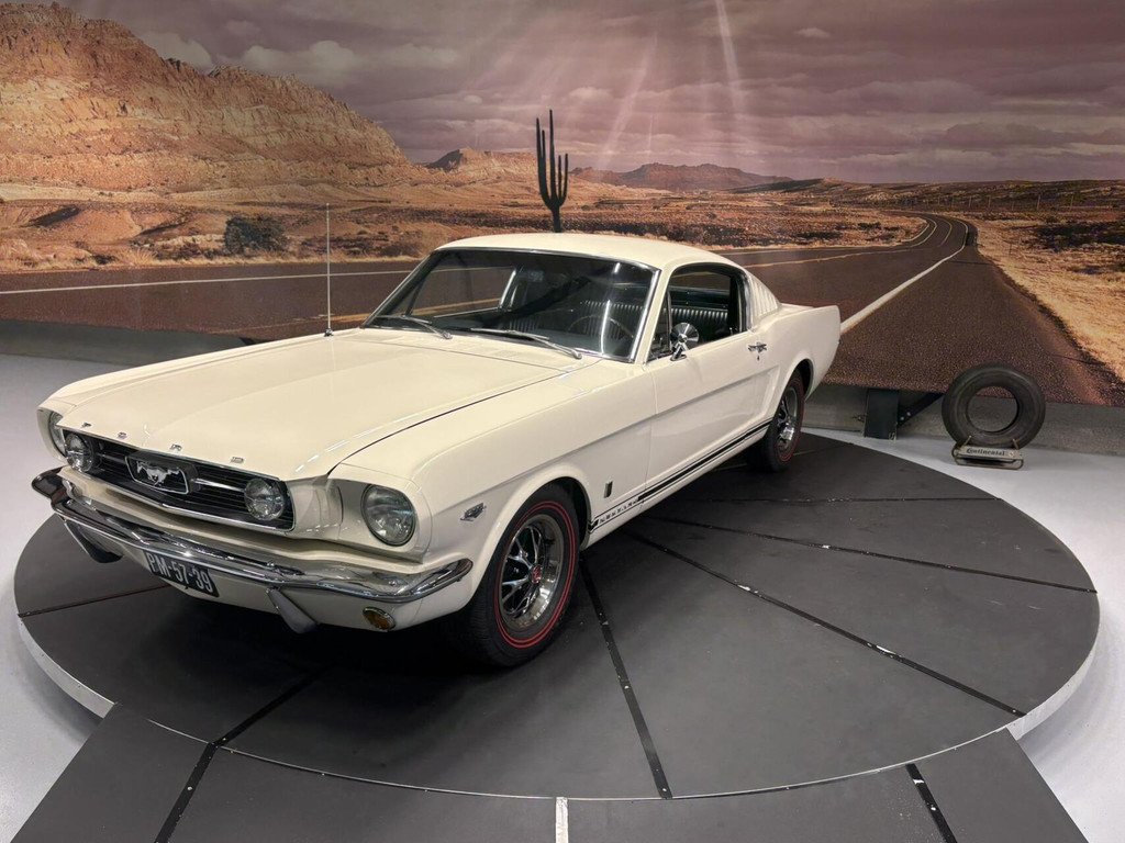 1966 Ford Mustang - Fastback K-Code GT, foto 2