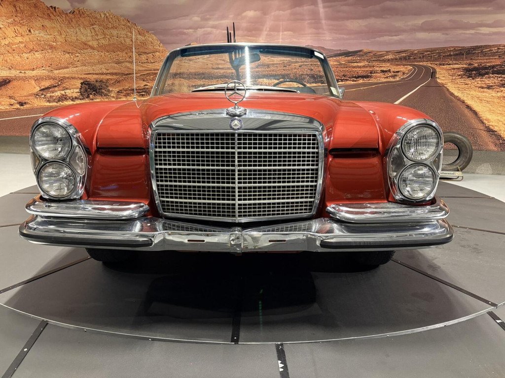 1971 Mercedes-Benz S-Class W111/112 - 280SE 3.5 Cabriolet, foto 2