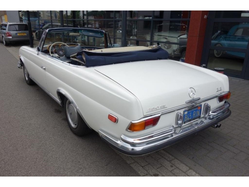 1971 Mercedes-Benz S-Class W111/112 - 280SE 3.5 cabriolet, foto 6