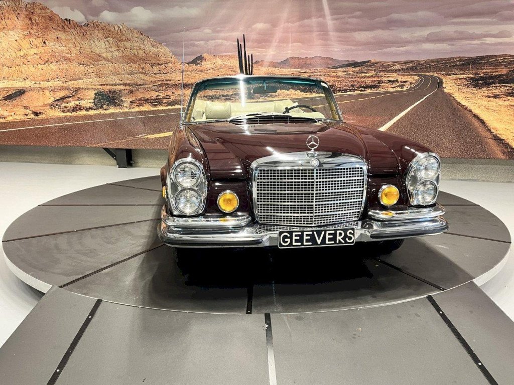 1971 Mercedes-Benz S-Class W111/112 - 280SE 3.5 Cabriolet, foto 5