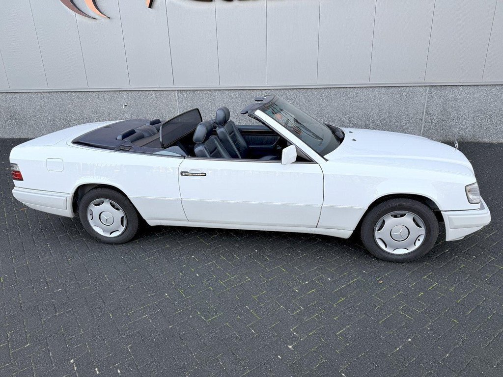 1994 Mercedes-Benz E-Class - E 200, foto 11