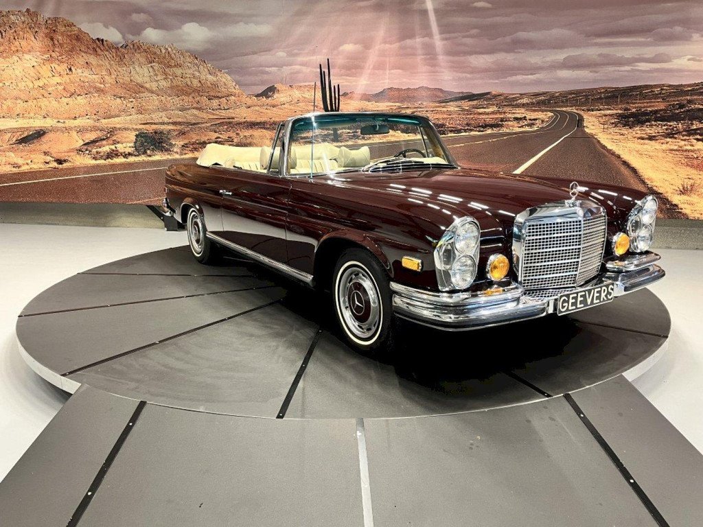 1971 Mercedes-Benz S-Class W111/112 - 280SE 3.5 Cabriolet, foto 10
