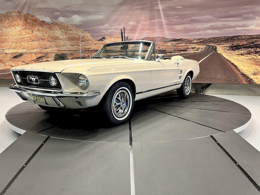 1967 Ford Mustang - Convertible, foto 1