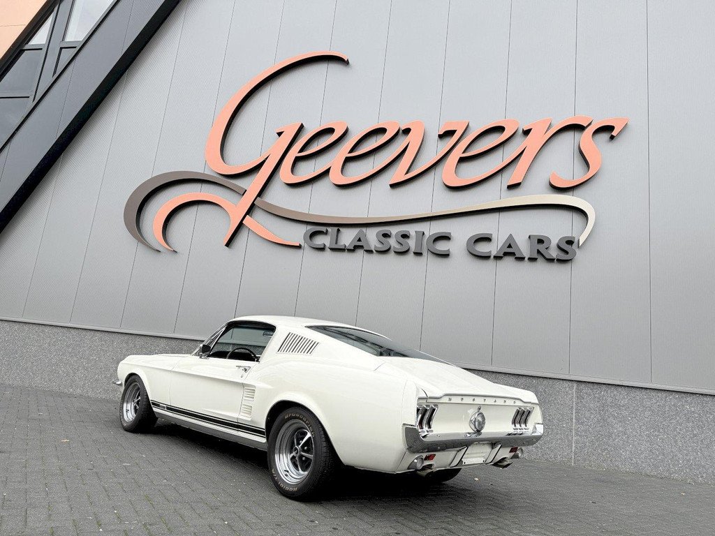 1967 Ford Mustang - Fastback, foto 1