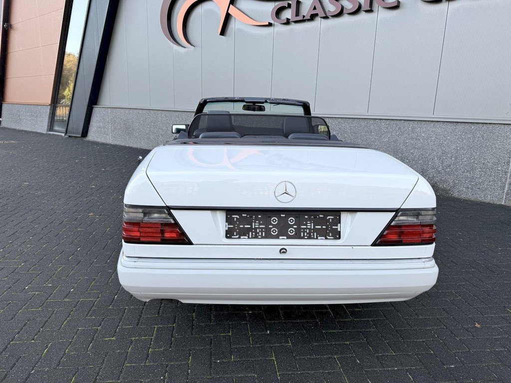 1994 Mercedes-Benz E-Class - E 200, foto 7