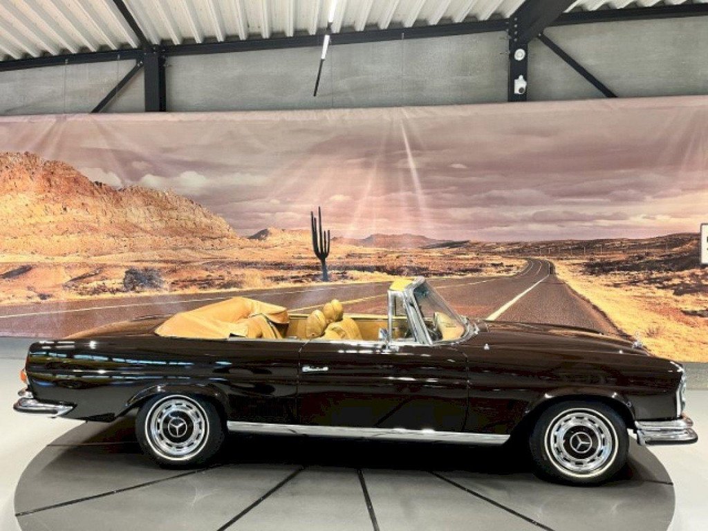 1970 Mercedes-Benz S-Class W111/112 - 280SE 3.5 Cabriolet, foto 7