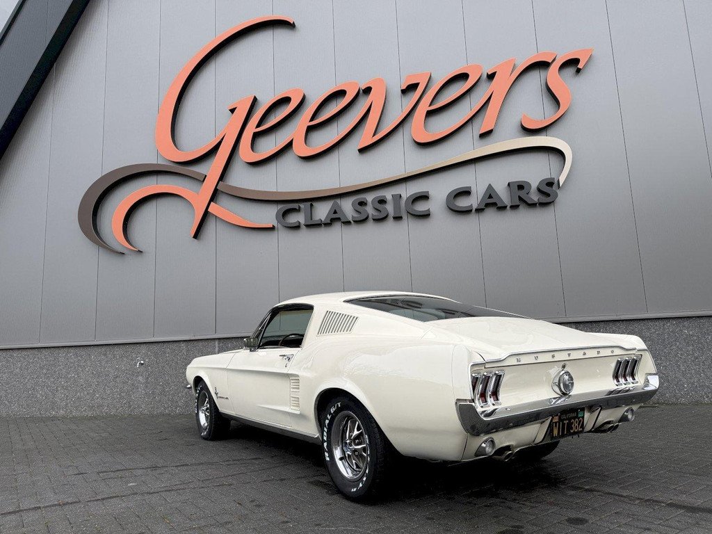 1967 Ford Mustang - Fastback, foto 1