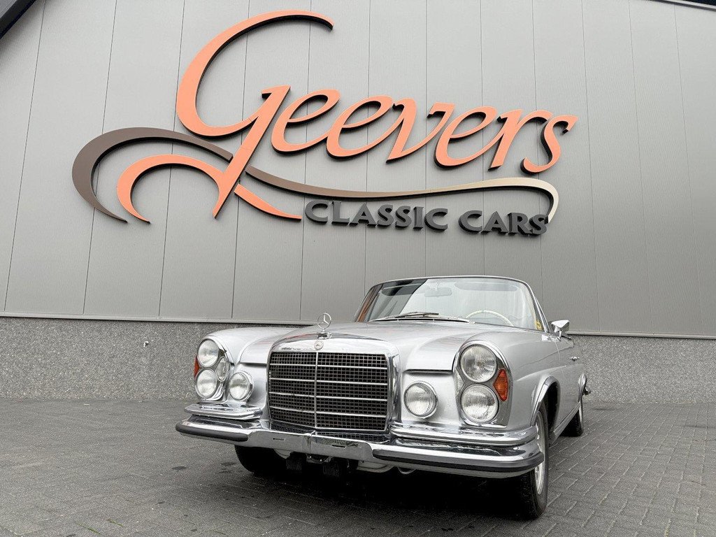 1970 Mercedes-Benz S-Class W111/112 - 280SE 3.5 Cabriolet, foto 1
