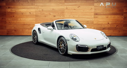 2014 Porsche 911 / 991 Turbo - 911 Turbo S Cabrio PDK