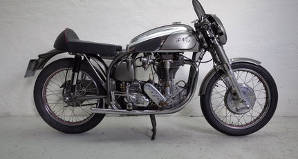 1954 Norton International - Clubman. 5th place in IoM Junior Clubman TT 1954. Impeccable provenance. 225550-1109304-bike-20260507_141747-001_1954_norton_international_clubman.jpg