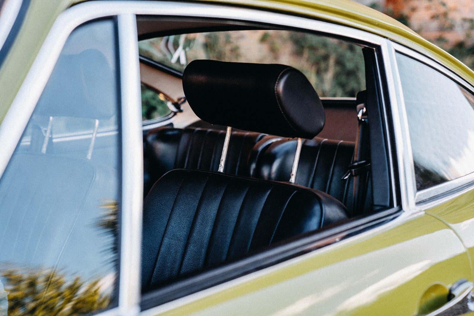 1969 Porsche 911 - 911T. Matching numbers. Restored to mint condition. Rare, original colour 'Olive', foto 10