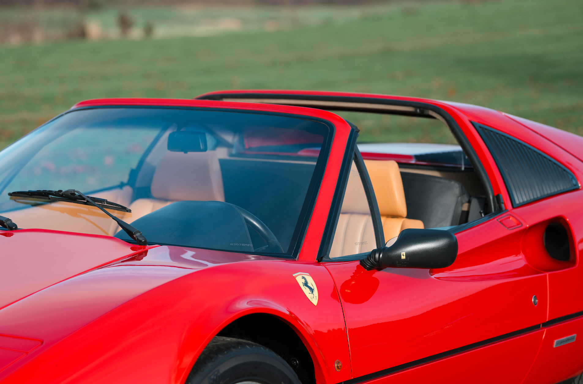 1989 Ferrari 328 - GTS. 49.651 km from new. Just done major service w. new belts and reconditioned Bosch K-Jetronic fuel injection., foto 12