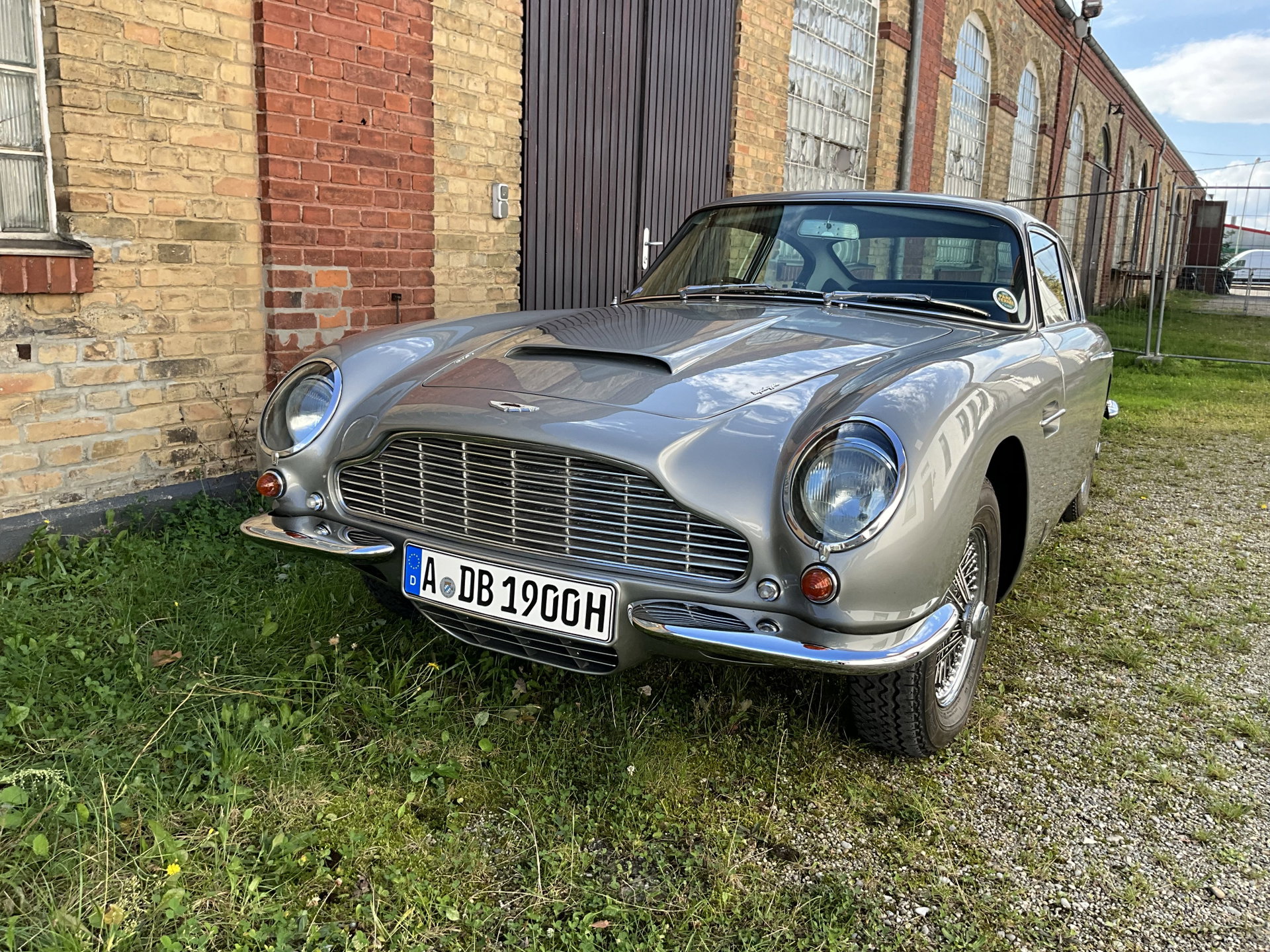 1967 Aston Martin DB6 - Coupe, foto 2