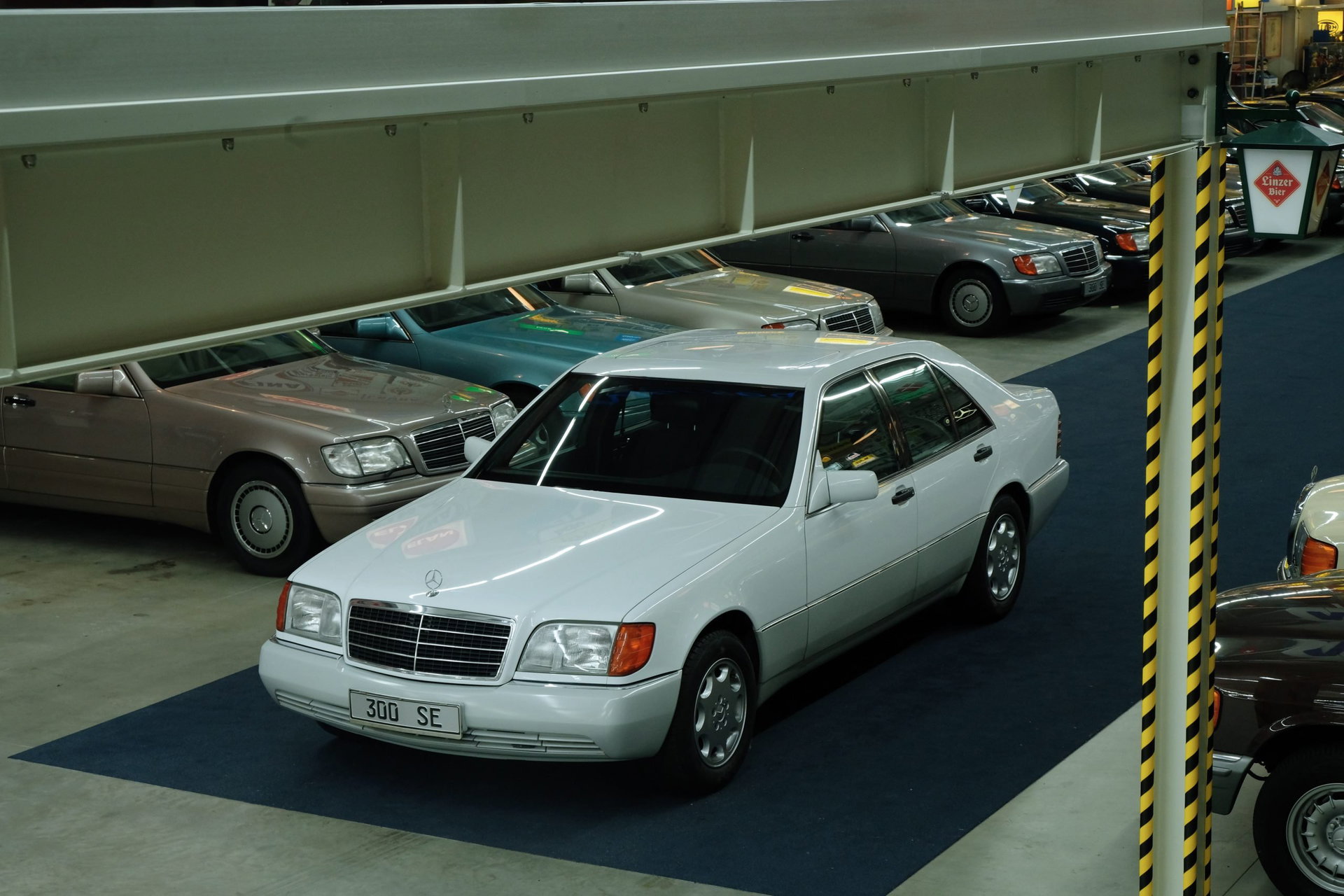 1992 Mercedes-Benz S-Class - 300 SE, foto 1
