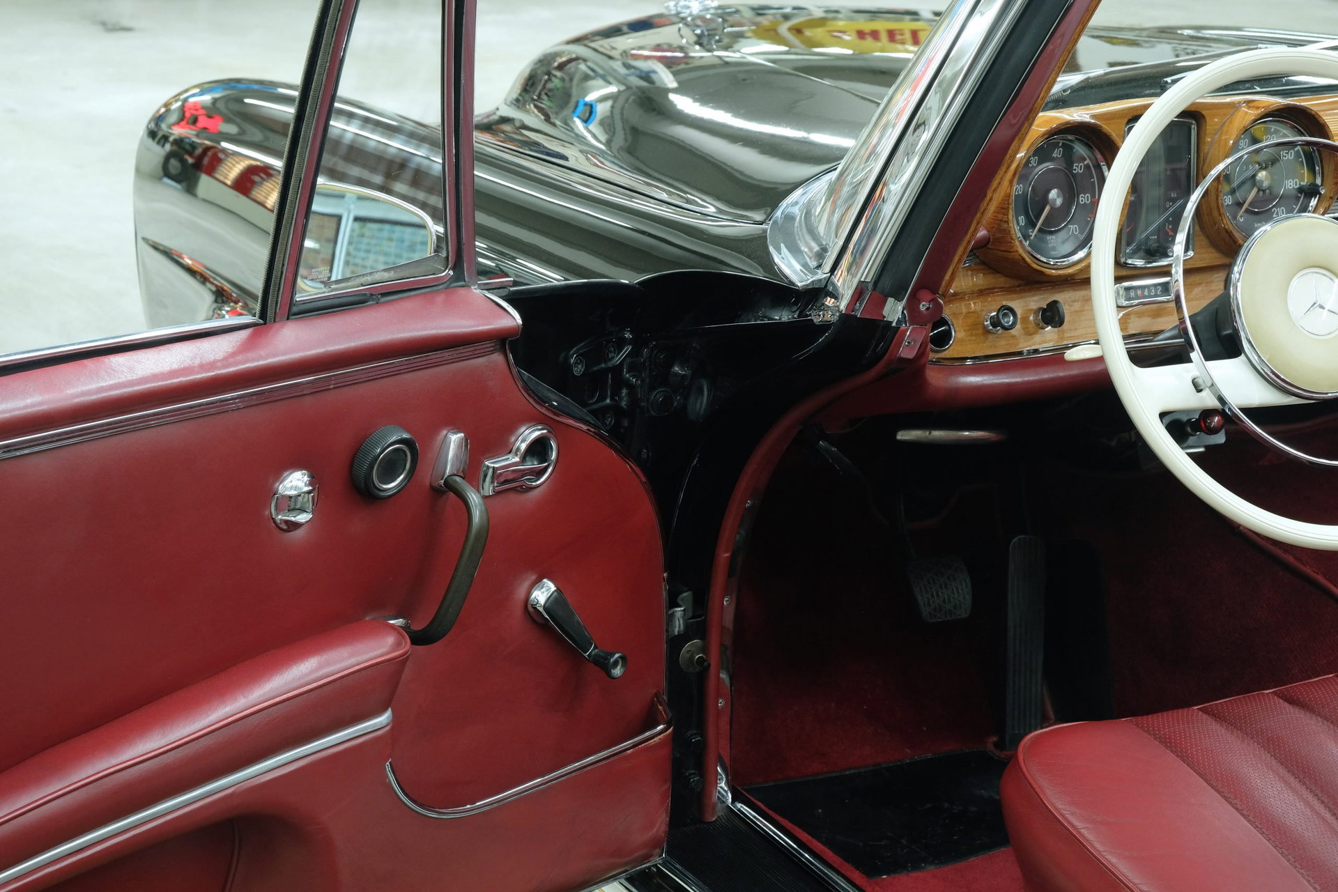 1963 Mercedes-Benz S-Class W111/112 - 220 SEb Cabriolet, foto 10