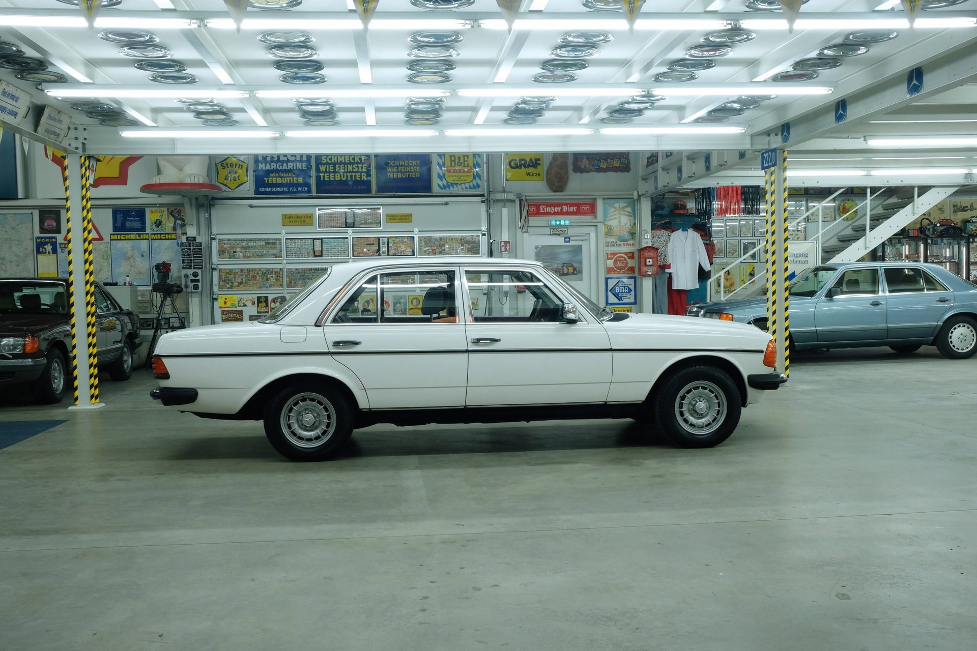 1977 Mercedes-Benz E-Class - 230, foto 6