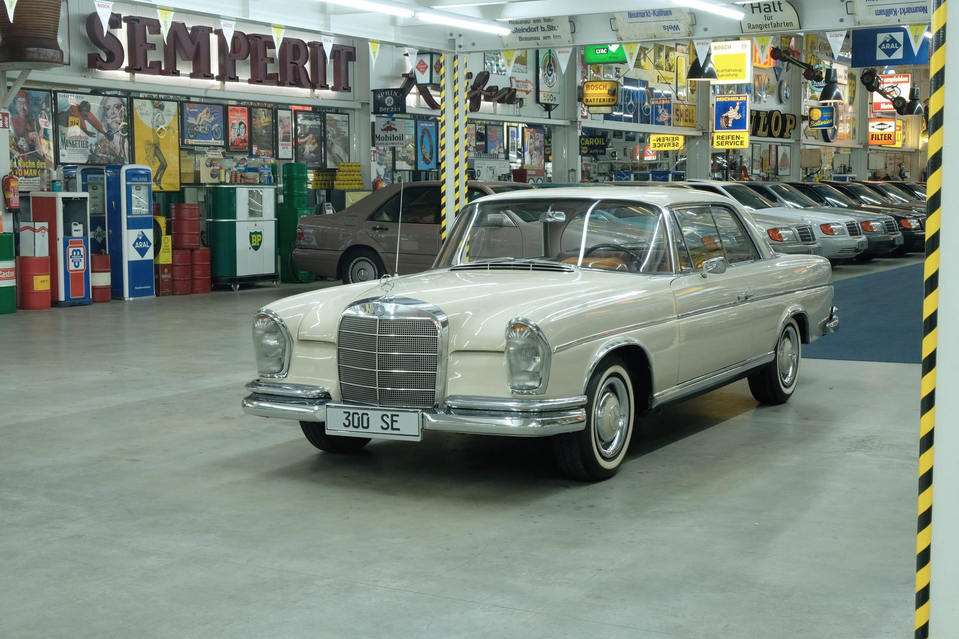 1966 Mercedes-Benz S-Class - 300 SE Coupé, foto 2