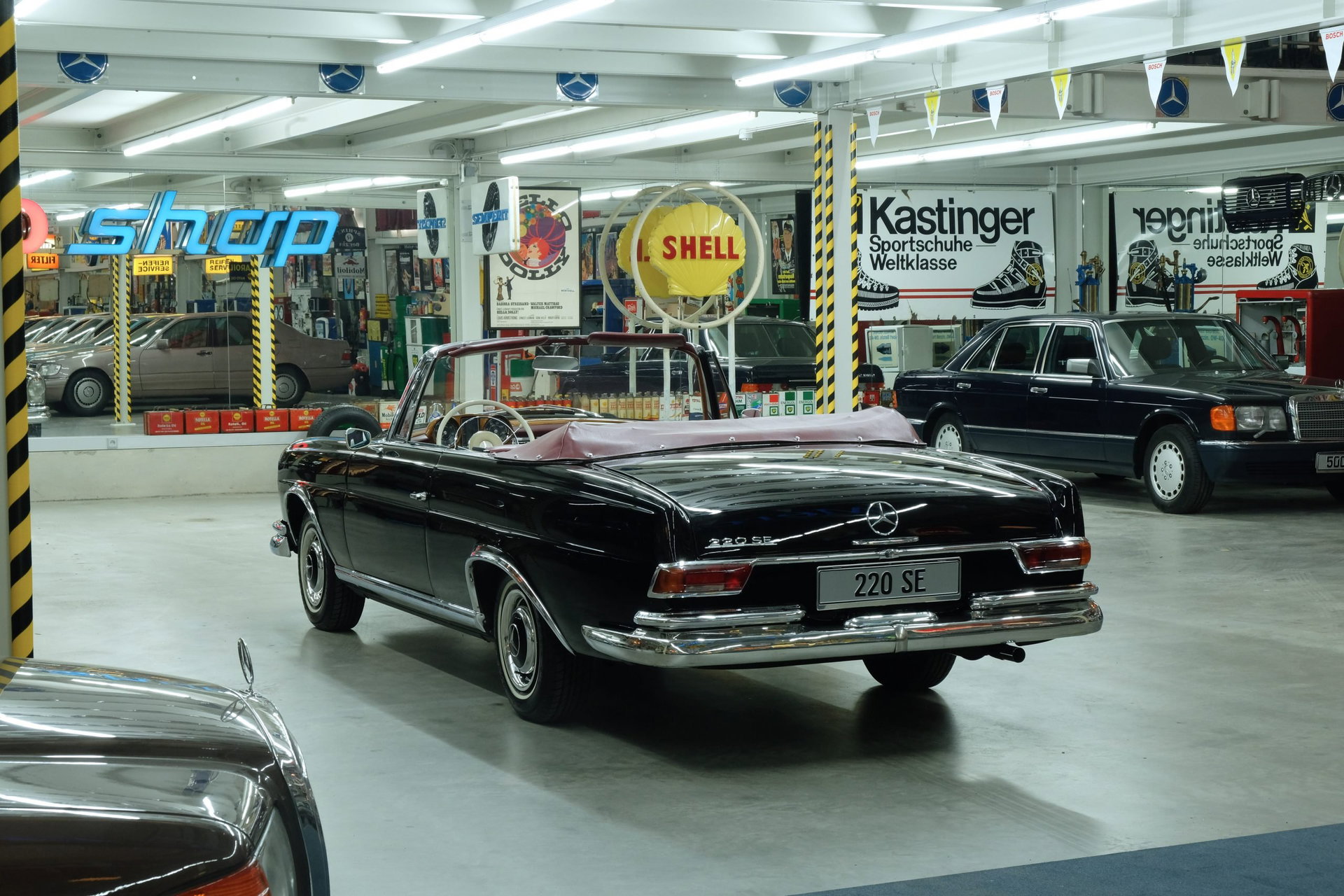 1963 Mercedes-Benz S-Class W111/112 - 220 SEb Cabriolet, foto 5