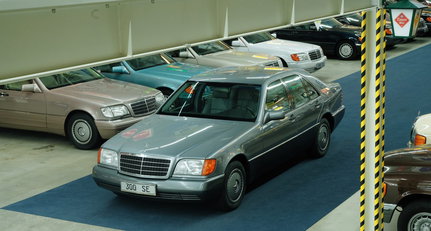 1992 Mercedes-Benz S-Class - 300 SE