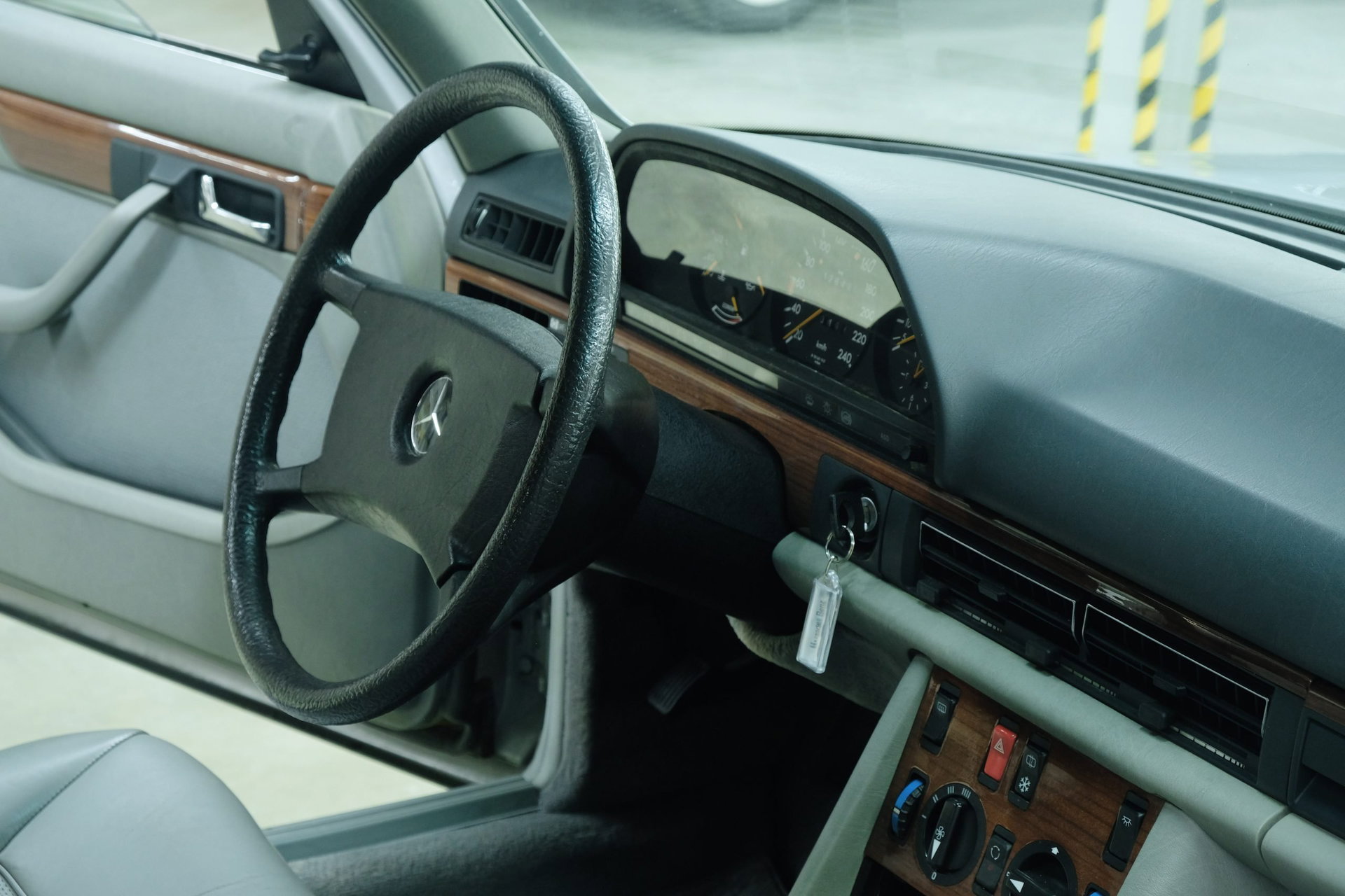 1986 Mercedes-Benz S-Class - 300 SEL, foto 10