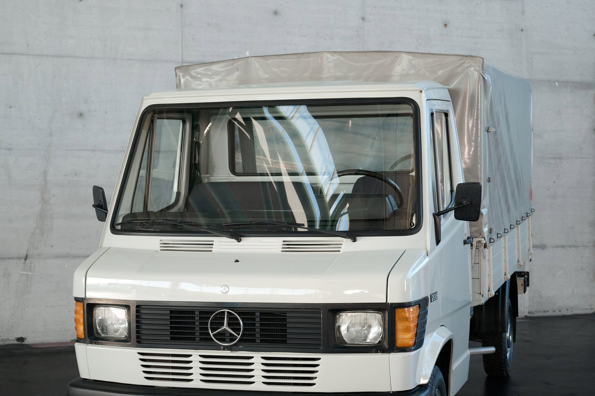 1981 Mercedes-Benz Transporter - 208, foto 9