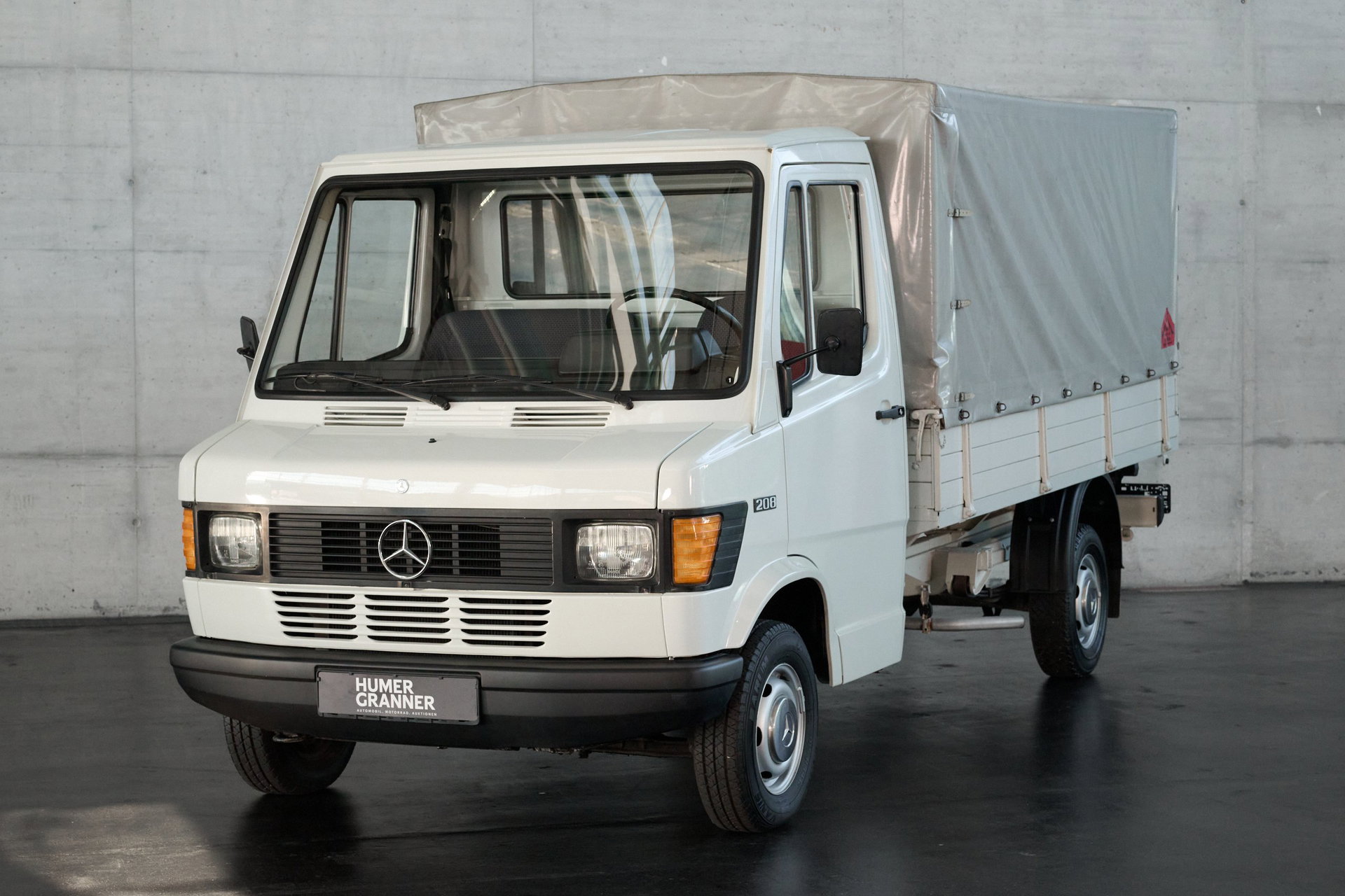 1981 Mercedes-Benz Transporter - 208, foto 2