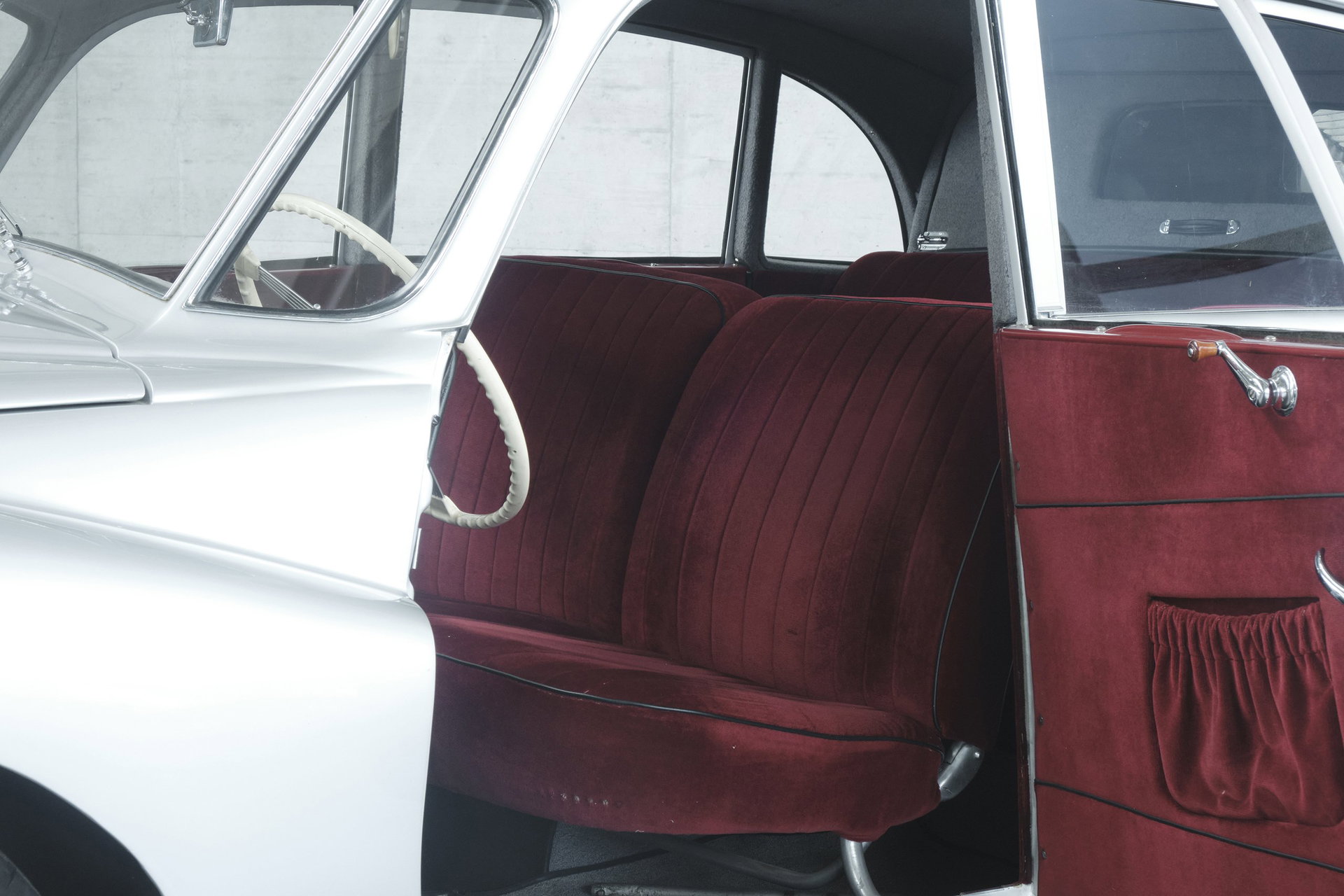 1949 Tatra T87 - Type 87, foto 10