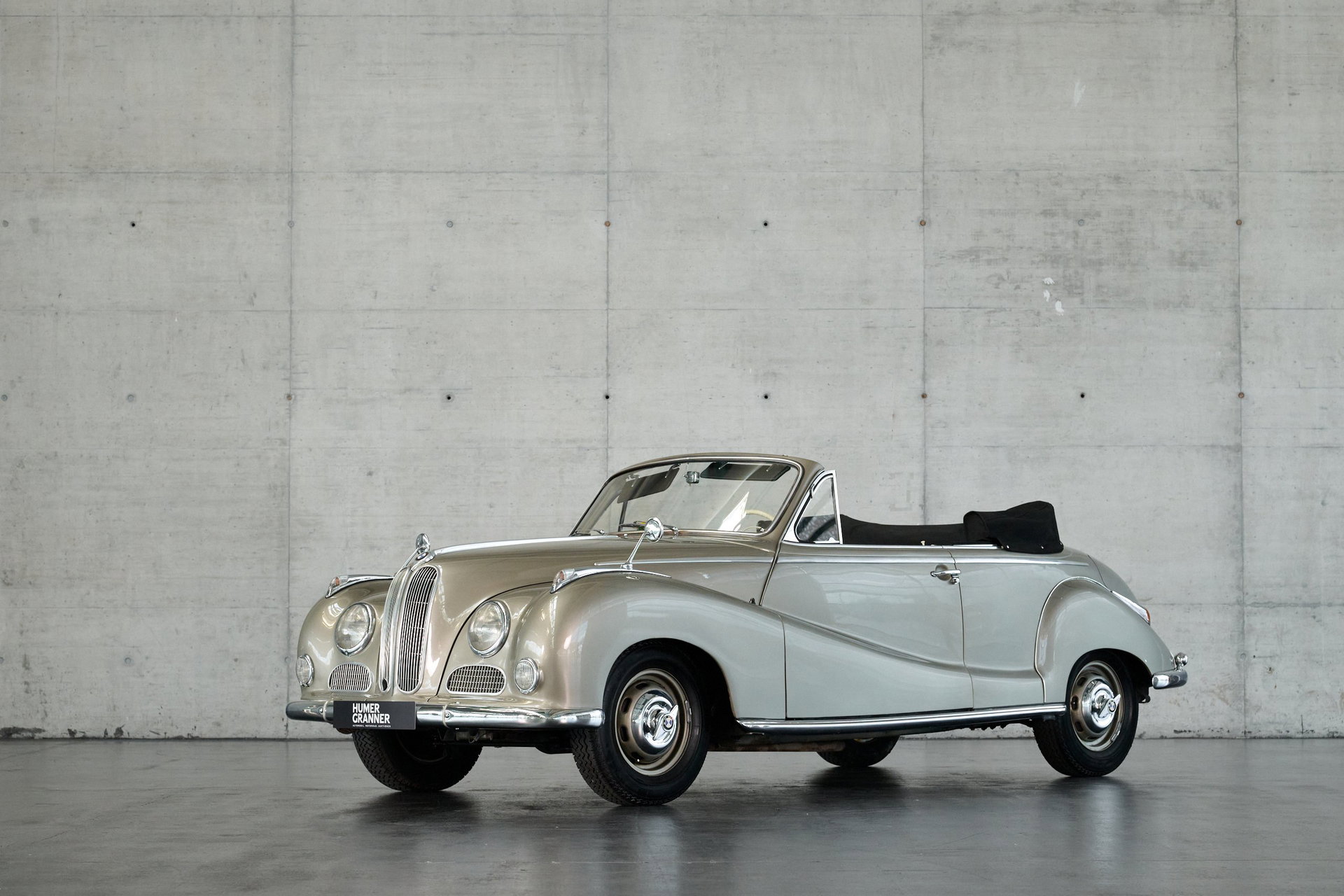 1955 BMW 502 - 502 Baur Cabriolet, foto 2