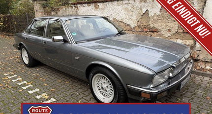 Jaguar XJ12 (1972 - 1992)
